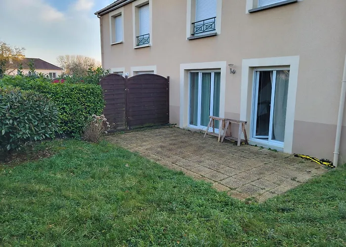 24h Du Mans A Proximité Сasa de vacaciones Changé